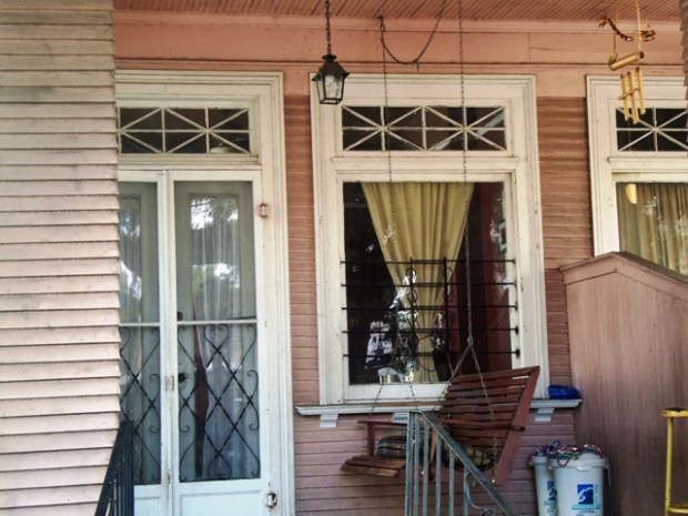 swing buckets windows