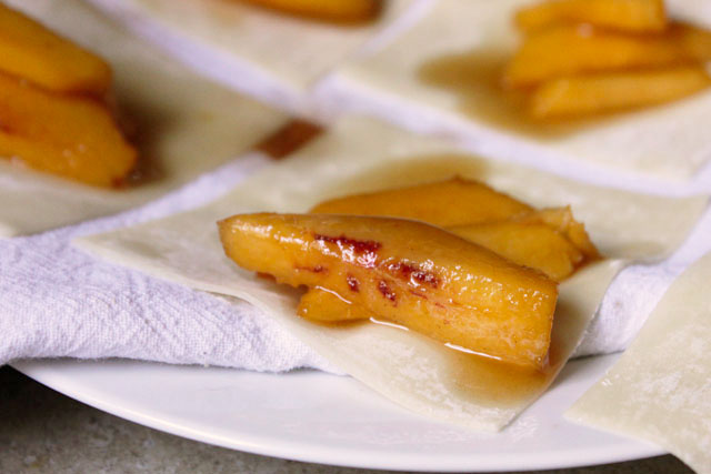 peach filling on wonton wrapper