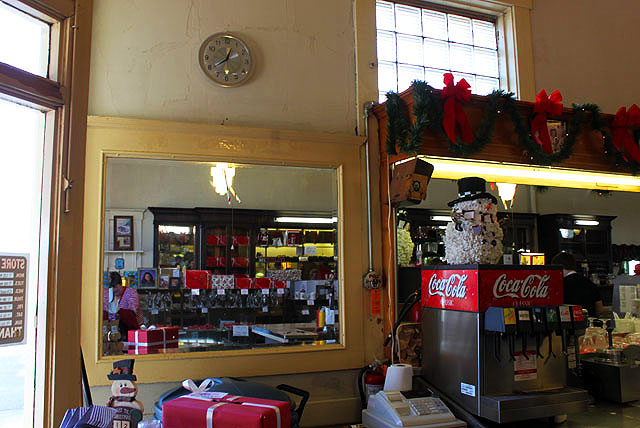 lunch olympia mirror register