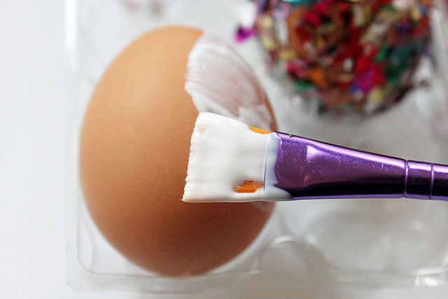 3 paint egg with mod podge