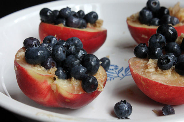 5 white peaches blueberries before roasting