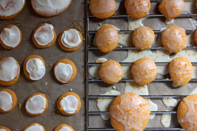 a carrot cookies 114 iced